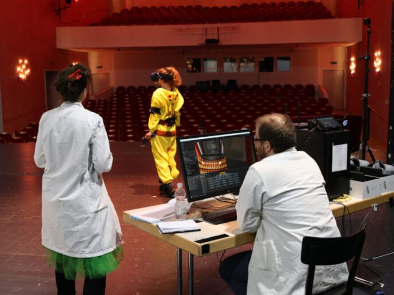 Ausstellungen, Events und Artikel von VRFX