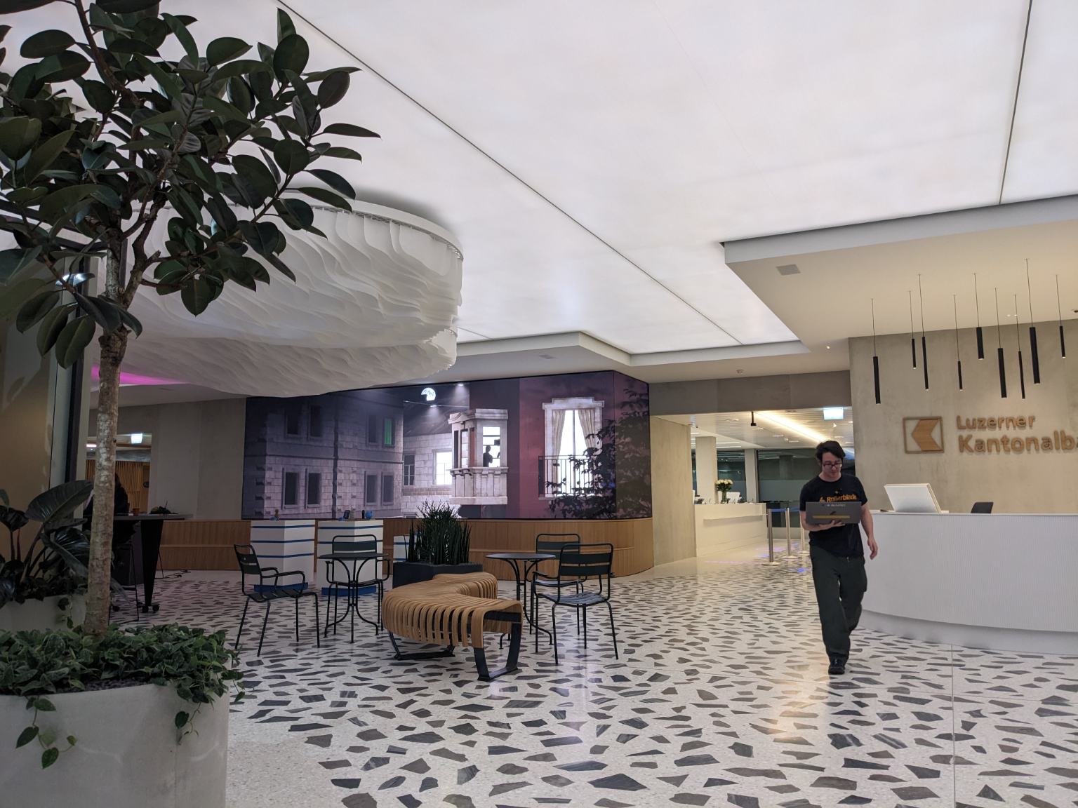Luzerner Kantonalbank Promohub LED Show